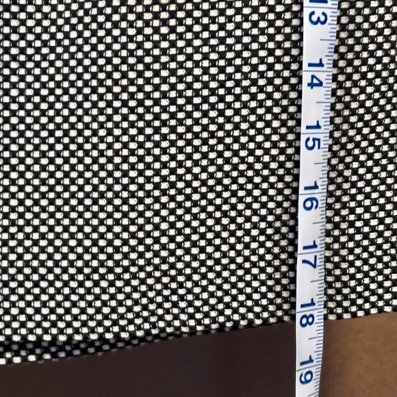 LOFT Black and White Tweed Mini Skirt - Picture 6 of 12